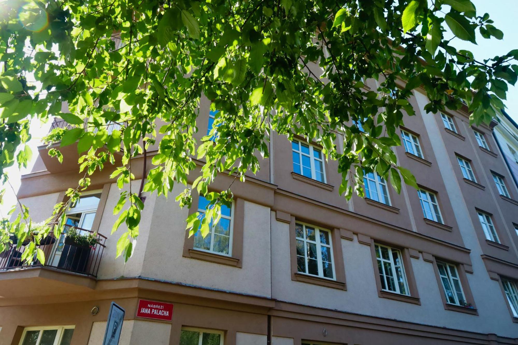 Rivercity Apartments カルロヴィ・ヴァリ エクステリア 写真