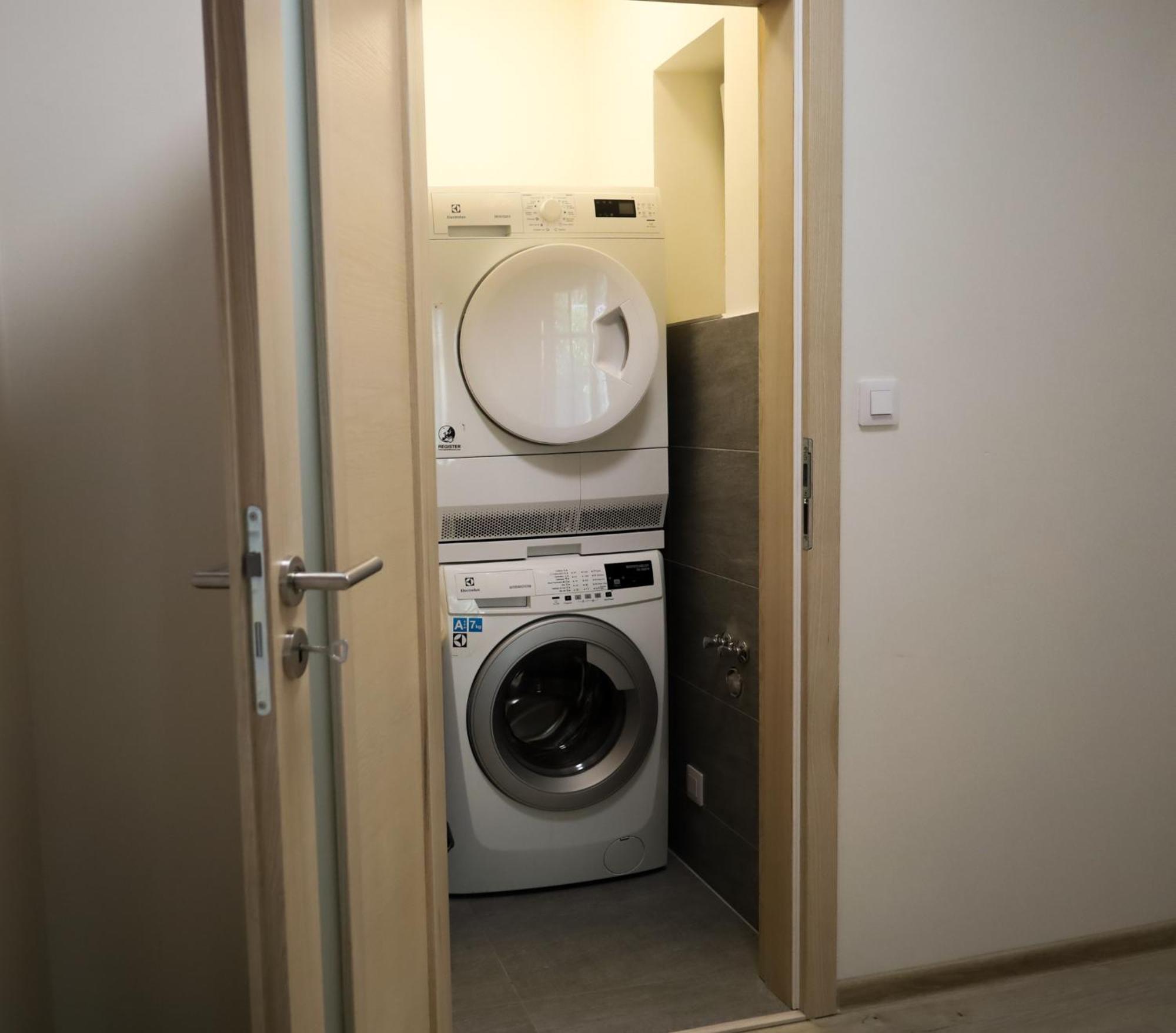 Rivercity Apartments カルロヴィ・ヴァリ エクステリア 写真